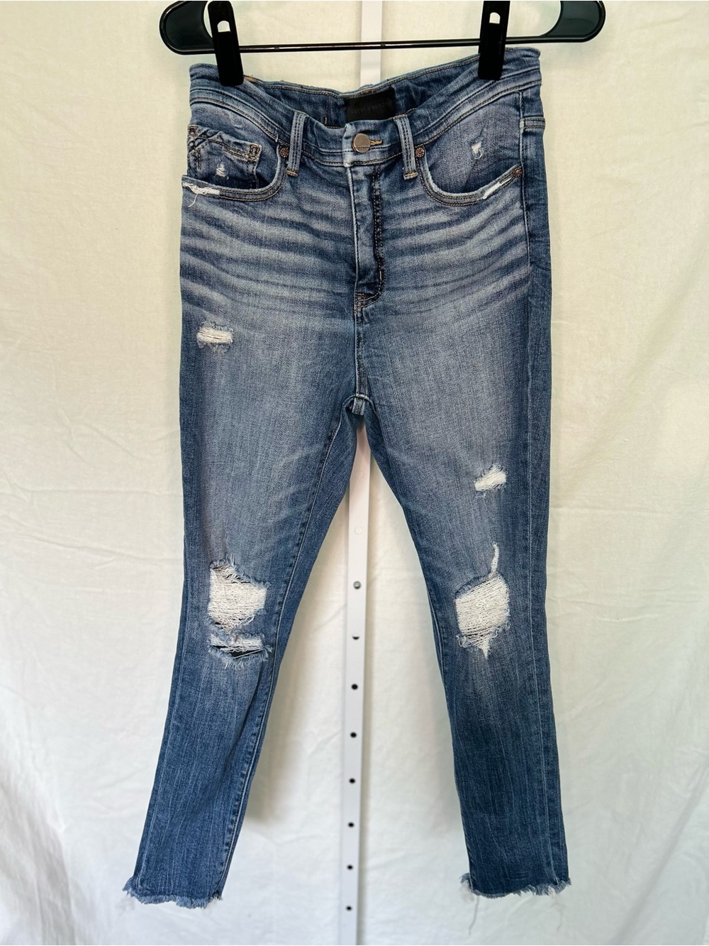 Buckle Black Fit No. 75 Distressed Ankle Skinny Jeans Size 28x27